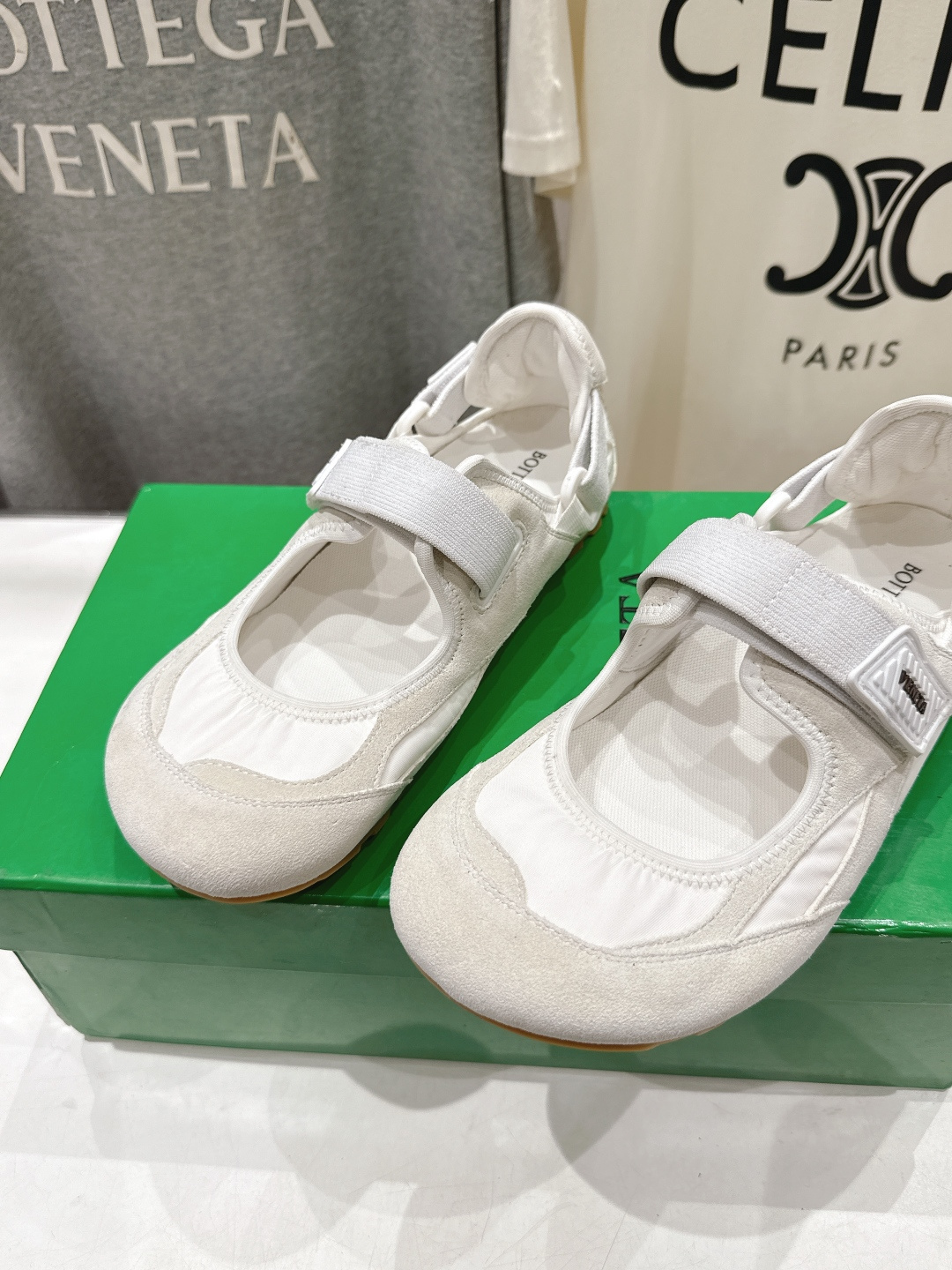 高版本出厂 Bottega Veneta/BV F065 2026ss新款玛丽珍 BV Orbit Fl