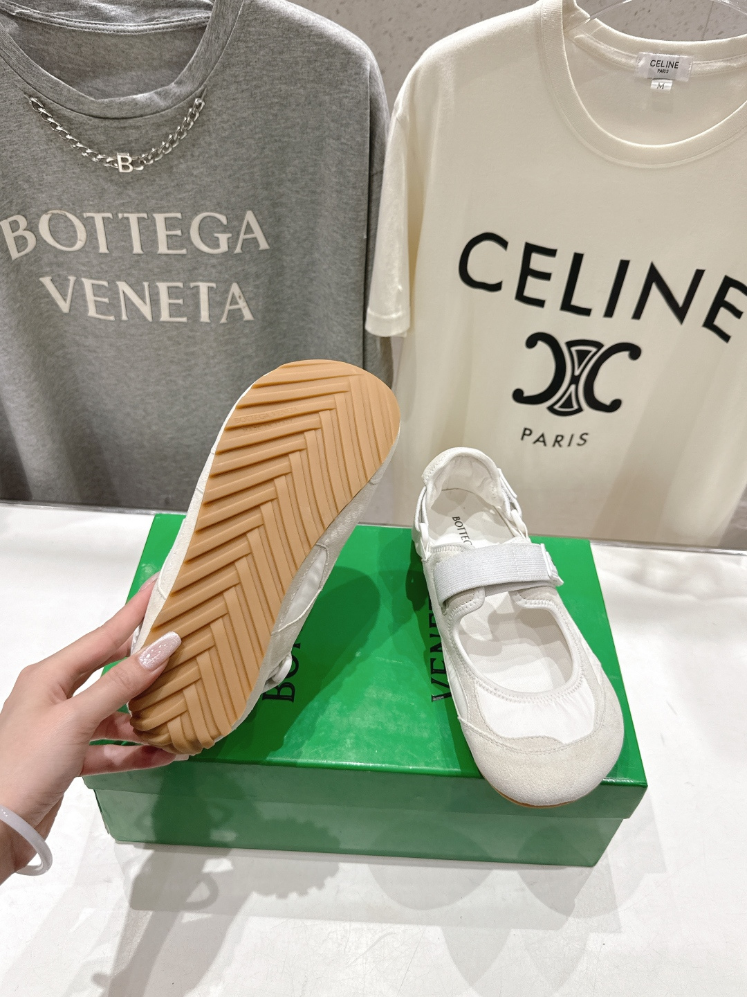 高版本出厂 Bottega Veneta/BV F065 2026ss新款玛丽珍 BV Orbit Fl