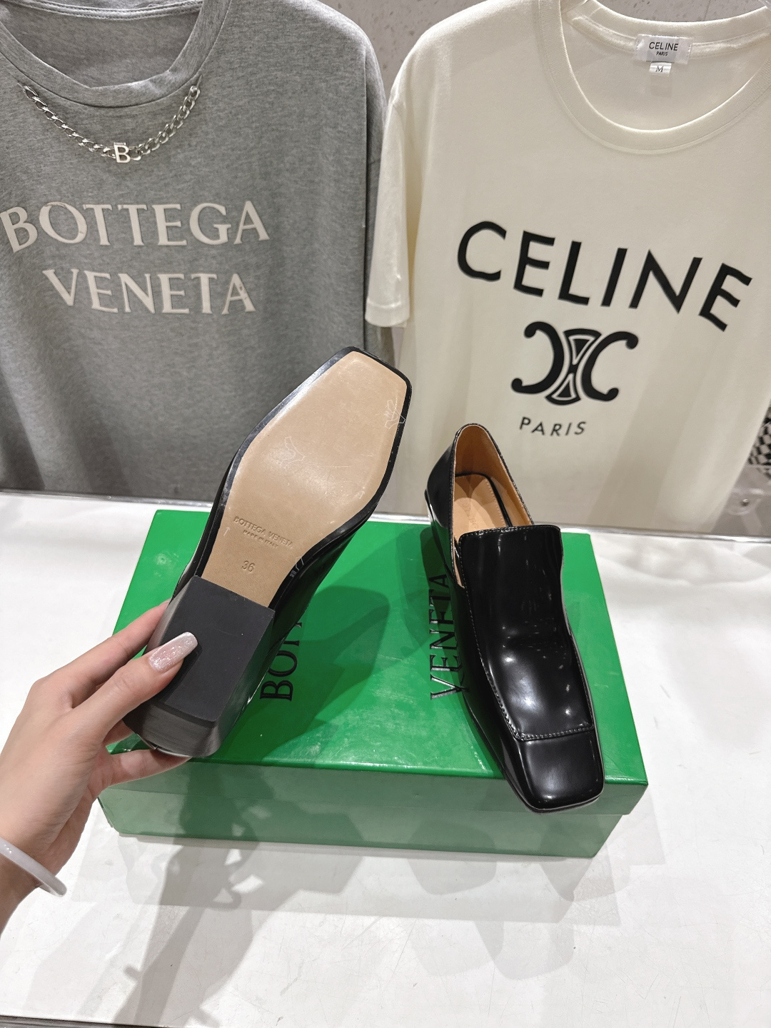 高版本出厂 Bottega Veneta/BV F065 2026ss新款中跟小方头玛丽珍高跟鞋小皮鞋高