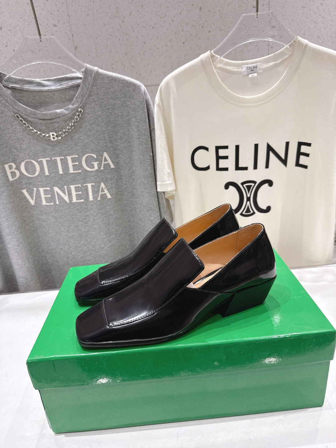 高版本出厂 Bottega Veneta/BV F065 2026ss新款中跟小方头玛丽珍高跟鞋小皮鞋高