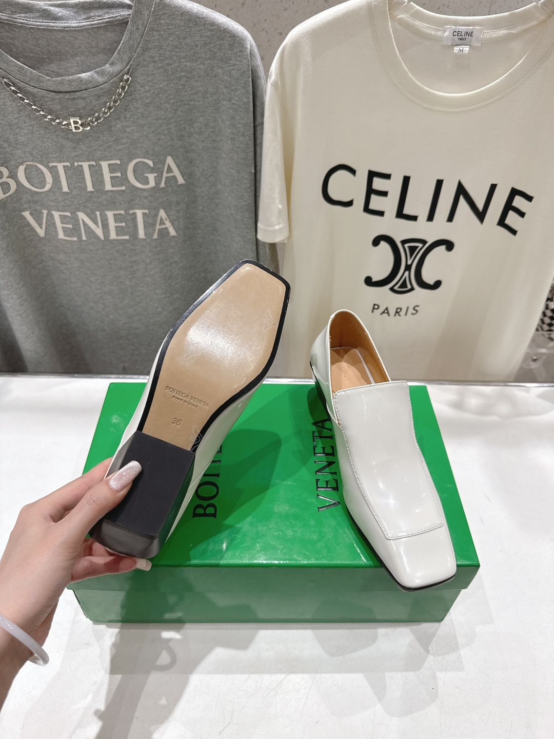 高版本出厂 Bottega Veneta/BV F065 2026ss新款中跟小方头玛丽珍高跟鞋小皮鞋高