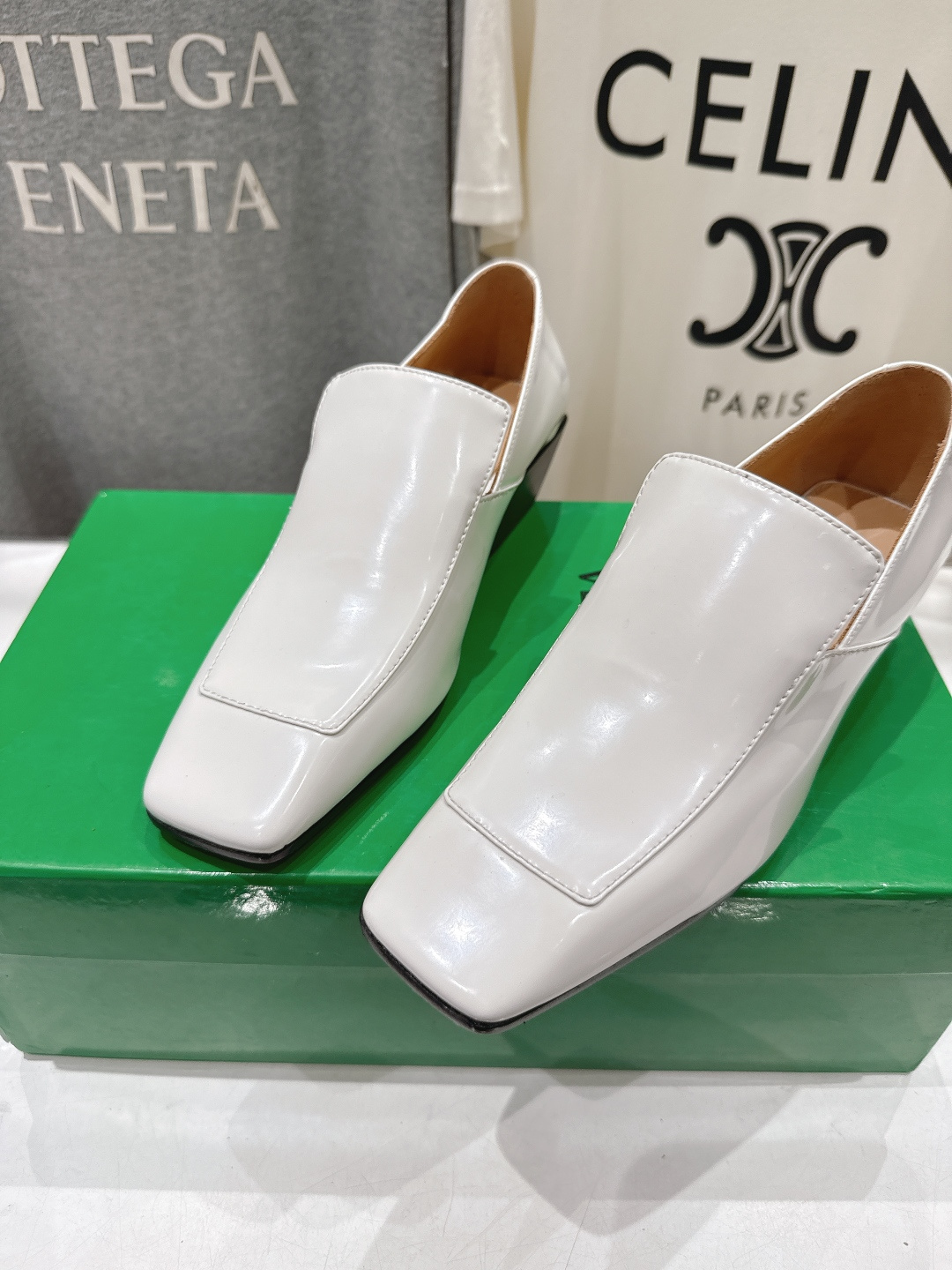 高版本出厂 Bottega Veneta/BV F065 2026ss新款中跟小方头玛丽珍高跟鞋小皮鞋高