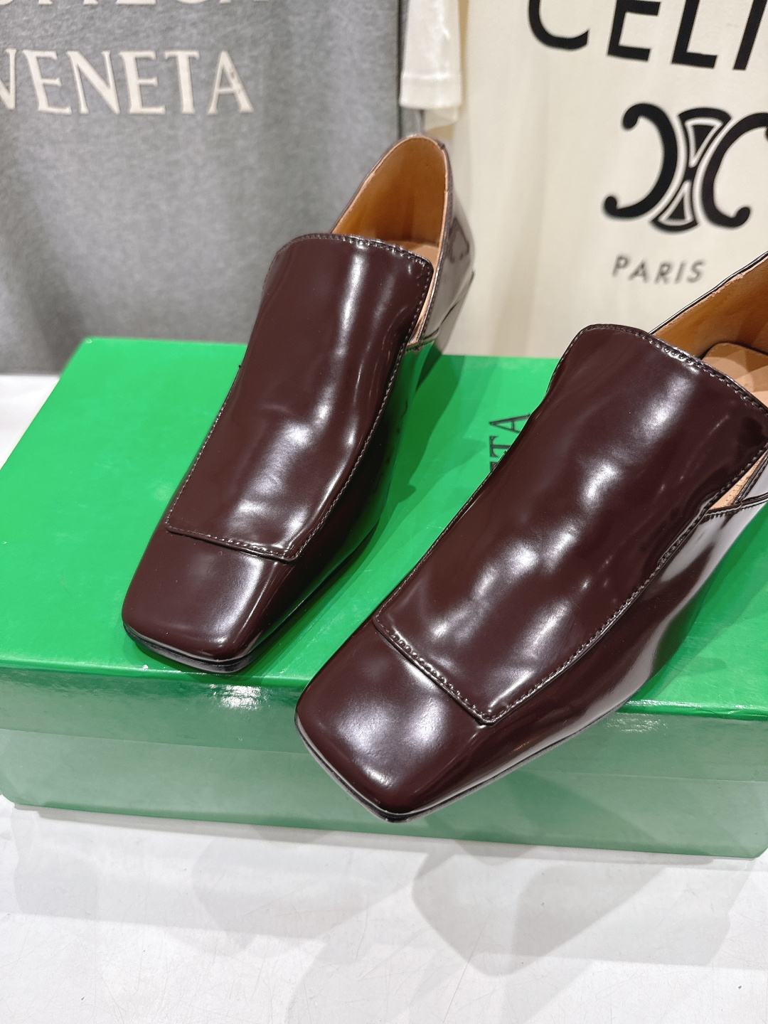 高版本出厂 Bottega Veneta/BV F065 2026ss新款中跟小方头玛丽珍高跟鞋小皮鞋高