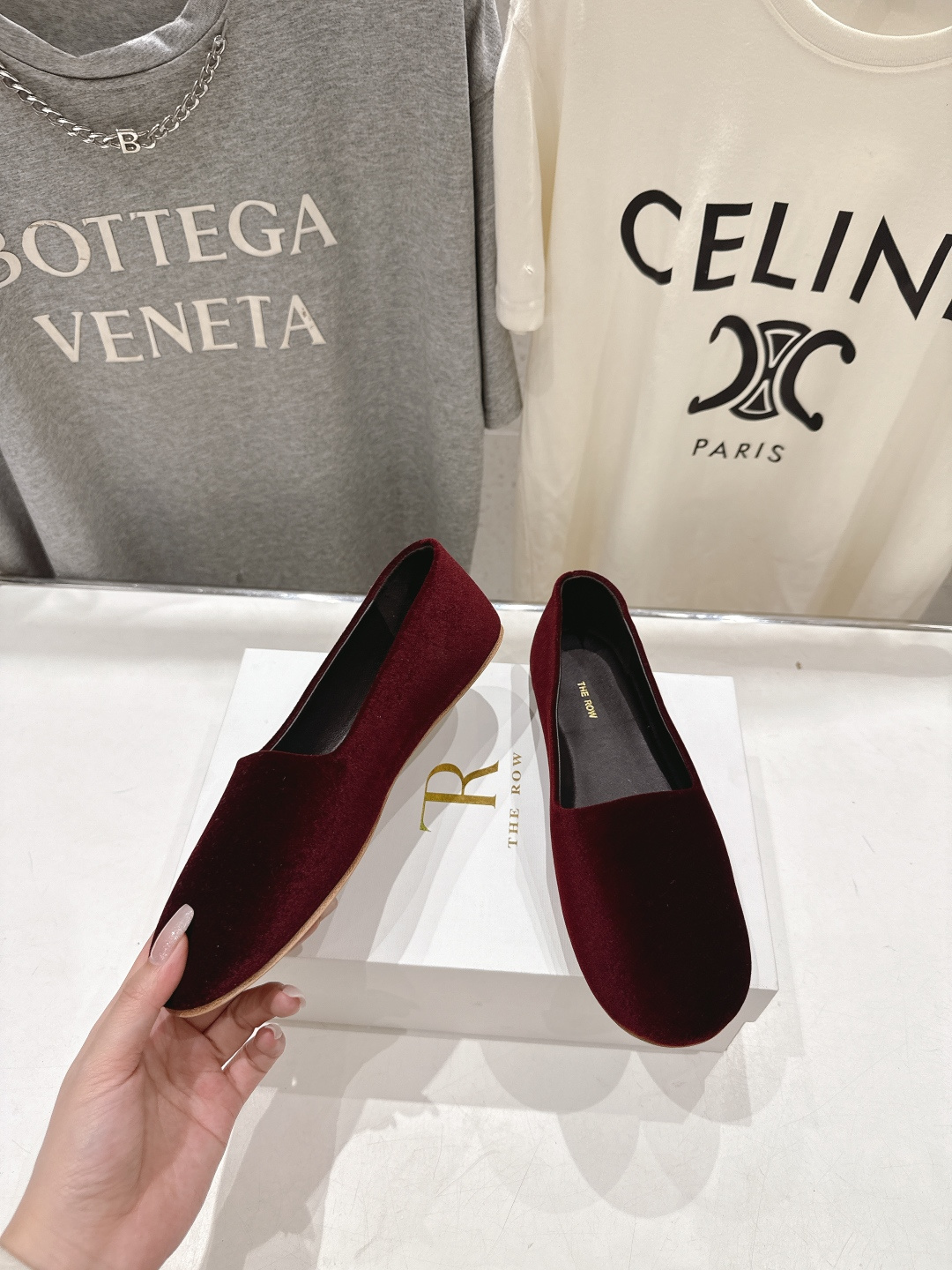 高版本出厂 The Row 2026ss官方同步爆款平底乐福鞋一脚蹬单鞋非常舒服的一款平底鞋，极简设计理