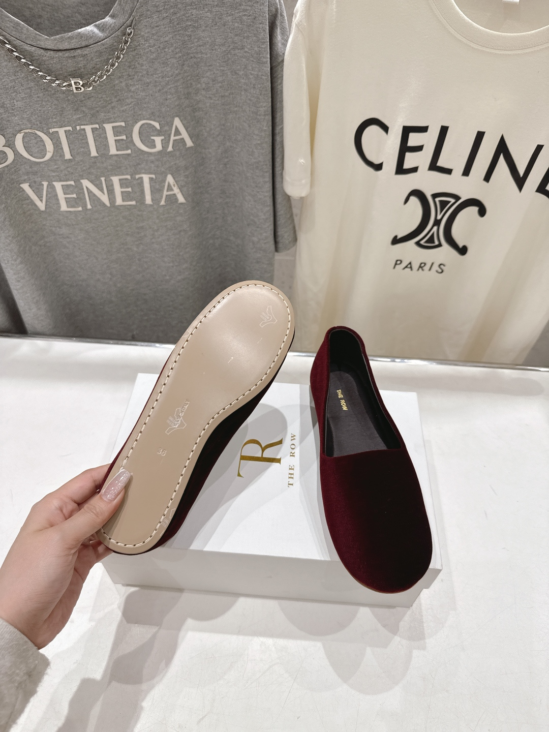 高版本出厂 The Row 2026ss官方同步爆款平底乐福鞋一脚蹬单鞋非常舒服的一款平底鞋，极简设计理