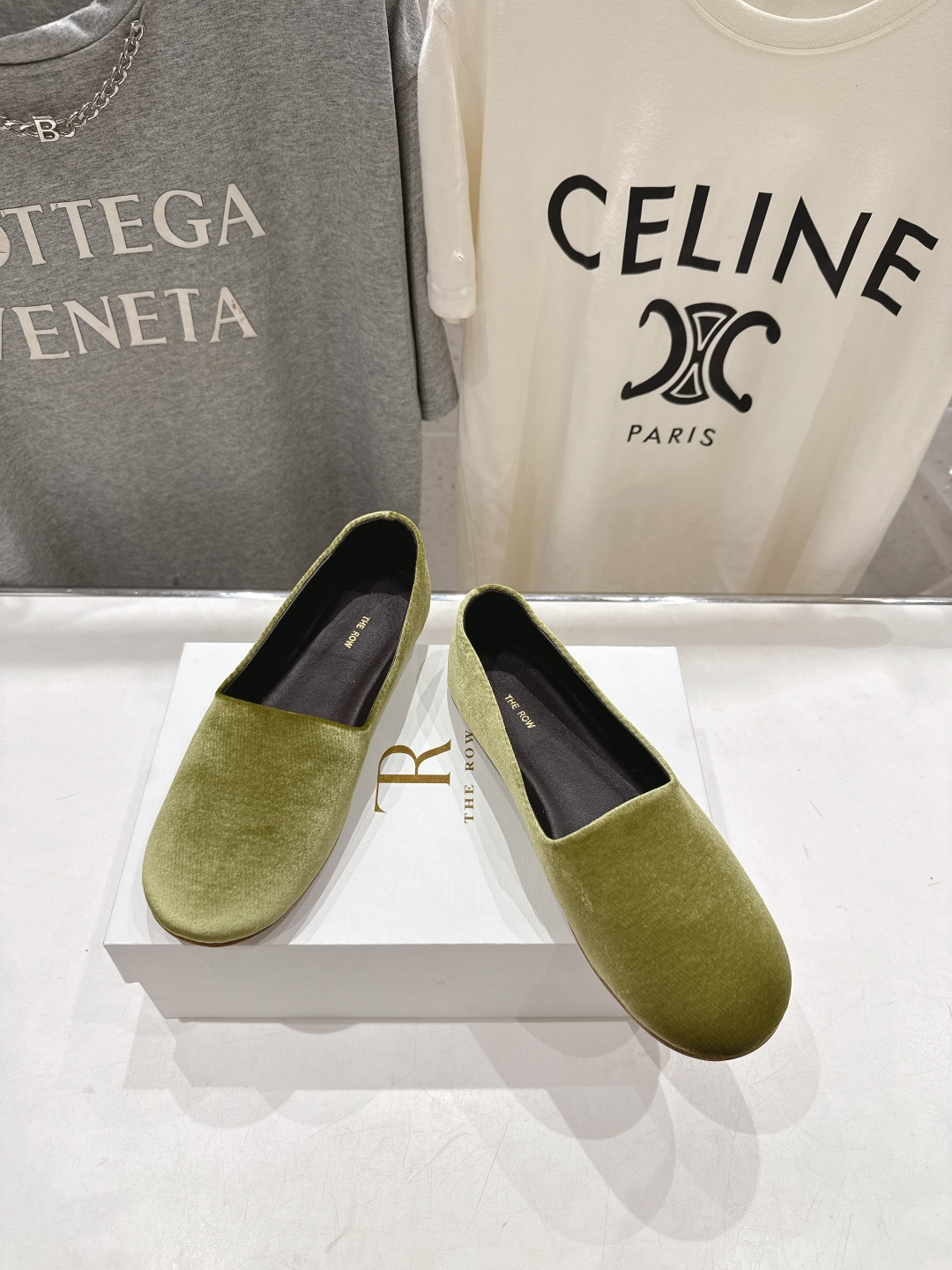 高版本出厂 The Row 2026ss官方同步爆款平底乐福鞋一脚蹬单鞋非常舒服的一款平底鞋，极简设计理