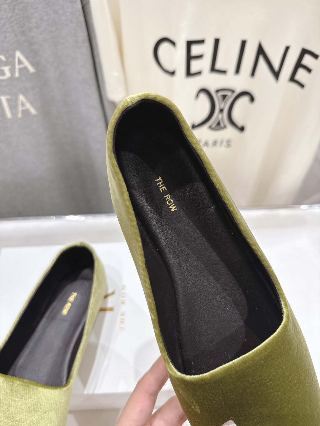 高版本出厂 The Row 2026ss官方同步爆款平底乐福鞋一脚蹬单鞋非常舒服的一款平底鞋，极简设计理