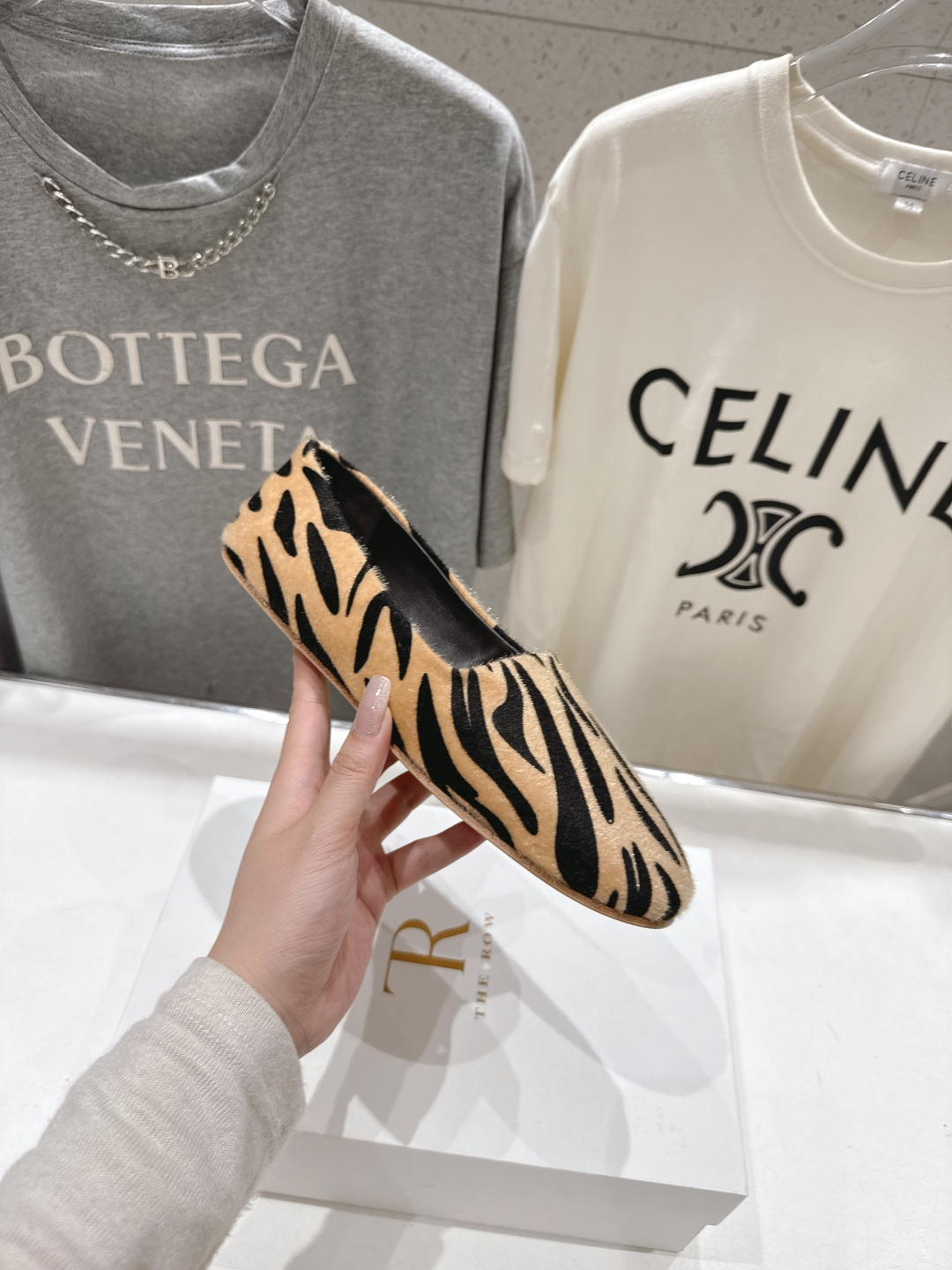 高版本出厂 The Row 2026ss官方同步爆款平底乐福鞋一脚蹬单鞋非常舒服的一款平底鞋，极简设计理