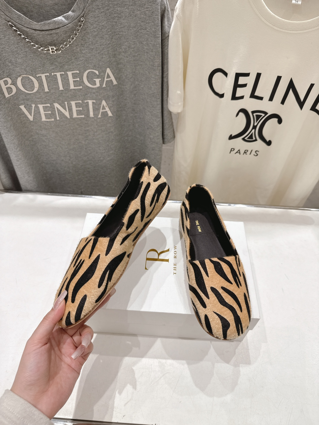 高版本出厂 The Row 2026ss官方同步爆款平底乐福鞋一脚蹬单鞋非常舒服的一款平底鞋，极简设计理