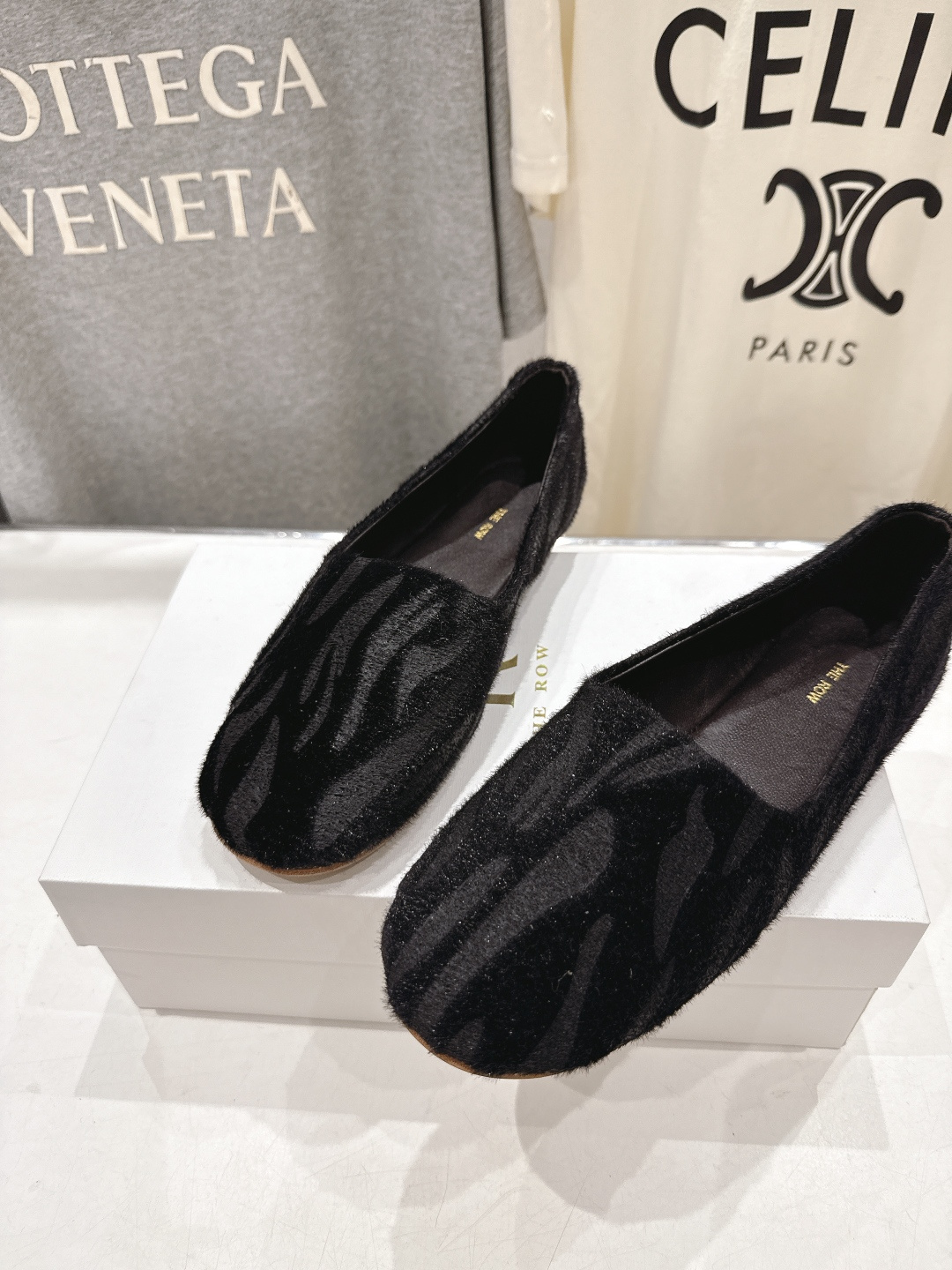 高版本出厂 The Row 2026ss官方同步爆款平底乐福鞋一脚蹬单鞋非常舒服的一款平底鞋，极简设计理