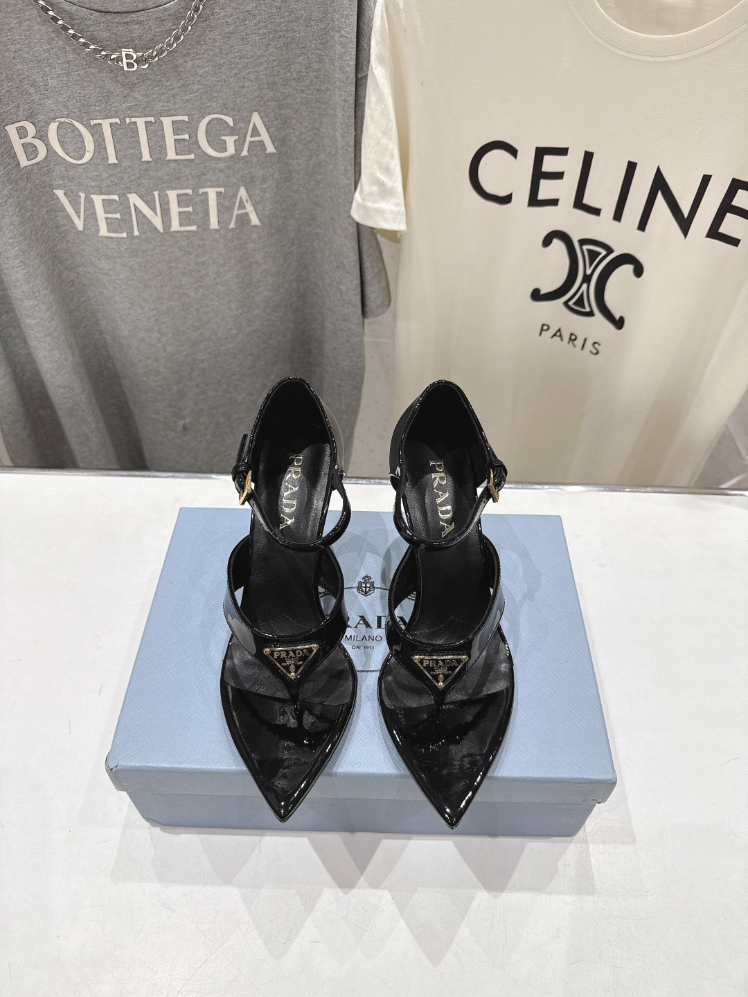 高版本出厂 PRADA* 普拉达P家F025 26ss夏季新品仙女风尖头高跟鞋凉鞋原版购入1:1开发，细