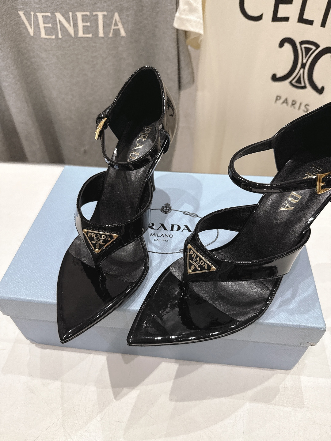 高版本出厂 PRADA* 普拉达P家F025 26ss夏季新品仙女风尖头高跟鞋凉鞋原版购入1:1开发，细