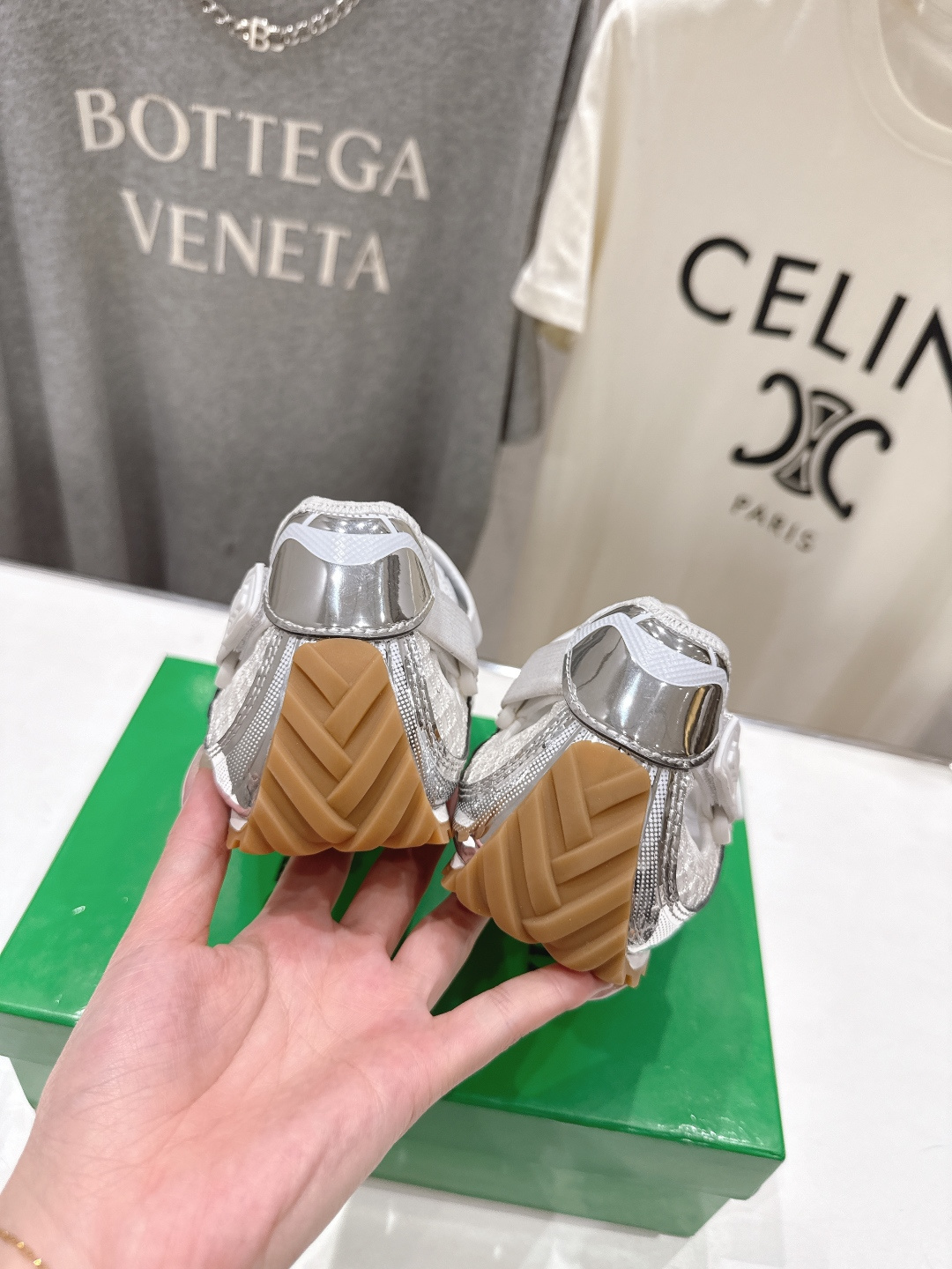 高版本出厂 Bottega Veneta/BV F065 2026ss新款玛丽珍 BV Orbit Fl