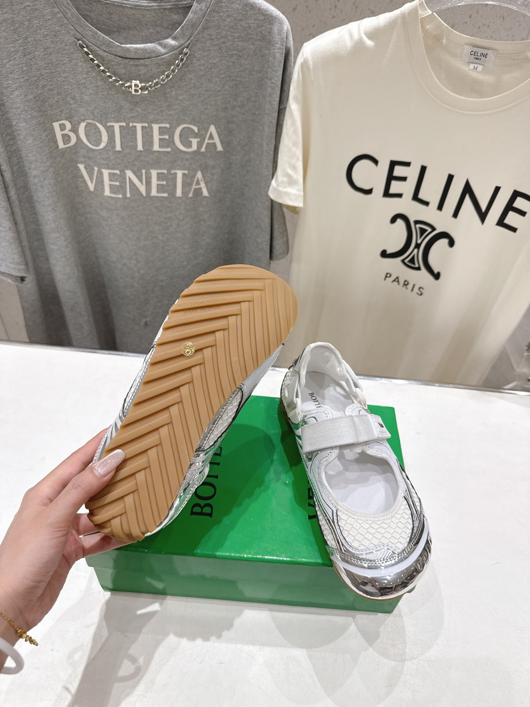 高版本出厂 Bottega Veneta/BV F065 2026ss新款玛丽珍 BV Orbit Fl