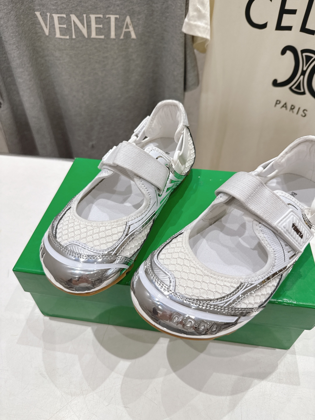 高版本出厂 Bottega Veneta/BV F065 2026ss新款玛丽珍 BV Orbit Fl