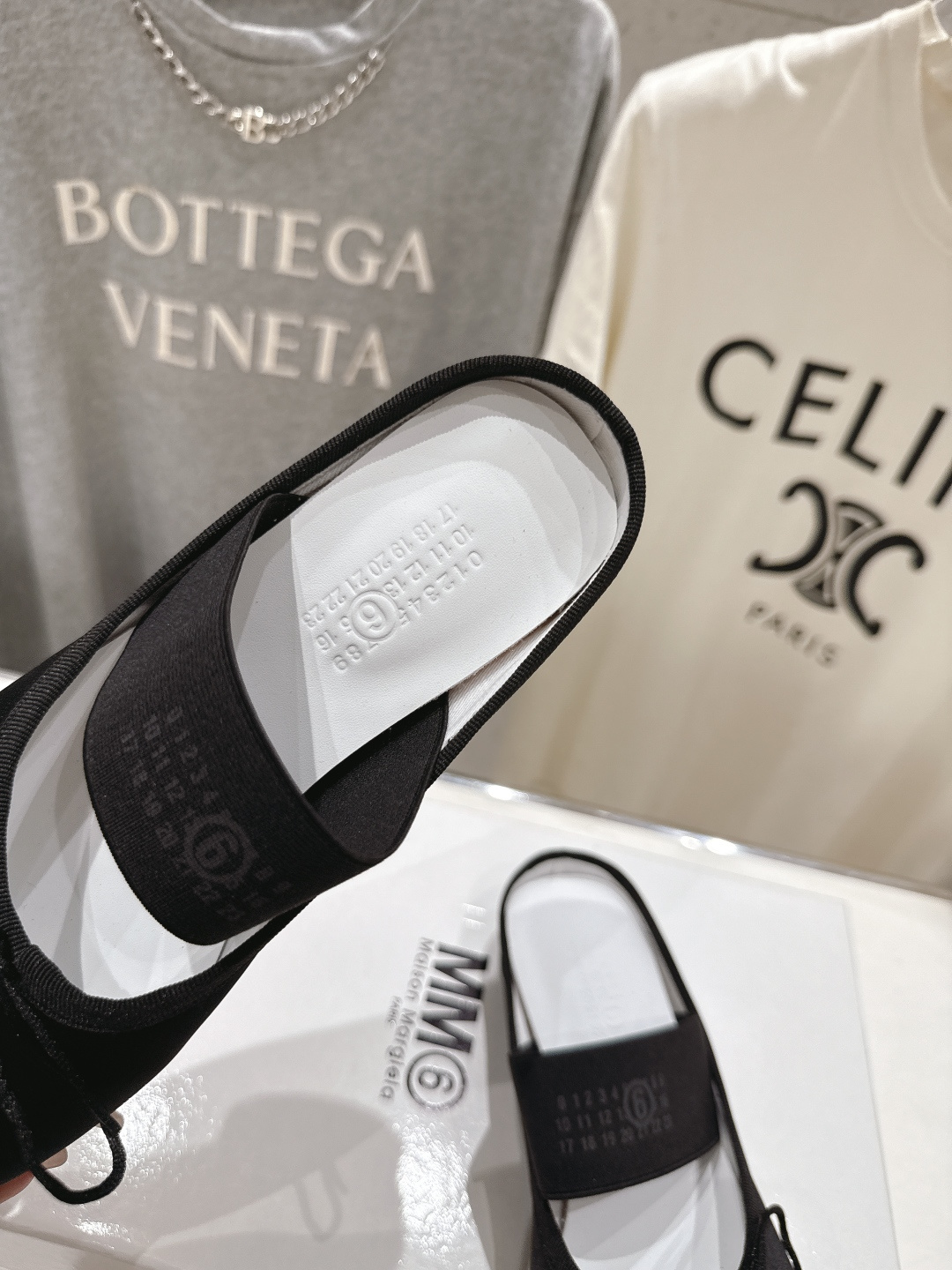 高版本出厂 布面 MM6马吉拉2026ss新品最近超级🔥的平底半拖玛丽珍芭蕾舞鞋舒适度不用说 肯定会很舒