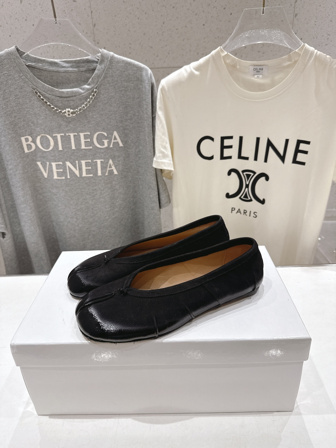 高版本出厂 MM6【Maison Magical】马吉拉2026ss官方同步新品最近超级火的喷色平底分趾