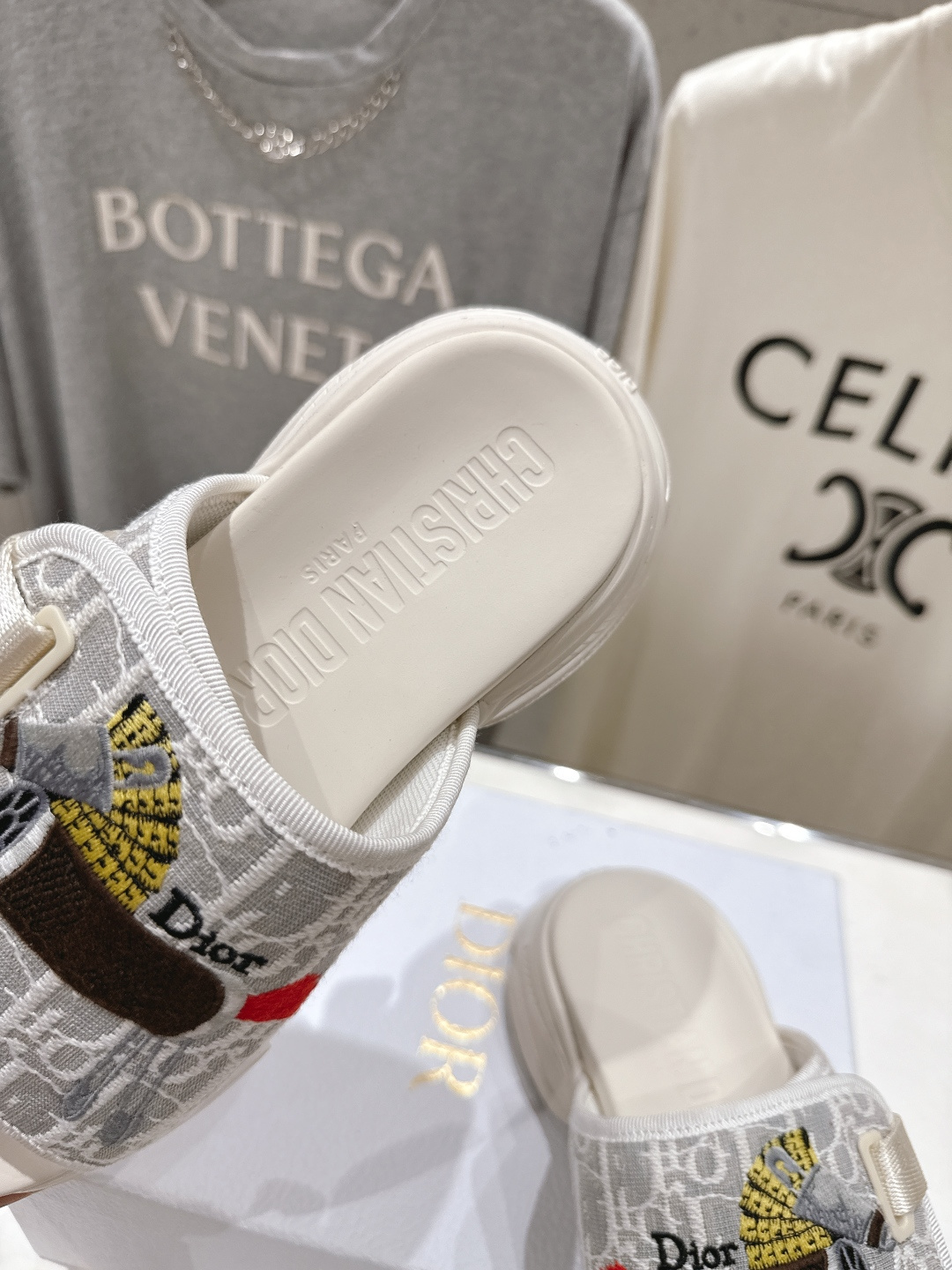 高版本出厂 【高品质】Dior*迪奥D家F019 2026ss夏季新款厚底魔术贴沙滩拖鞋～经典版型 搭配