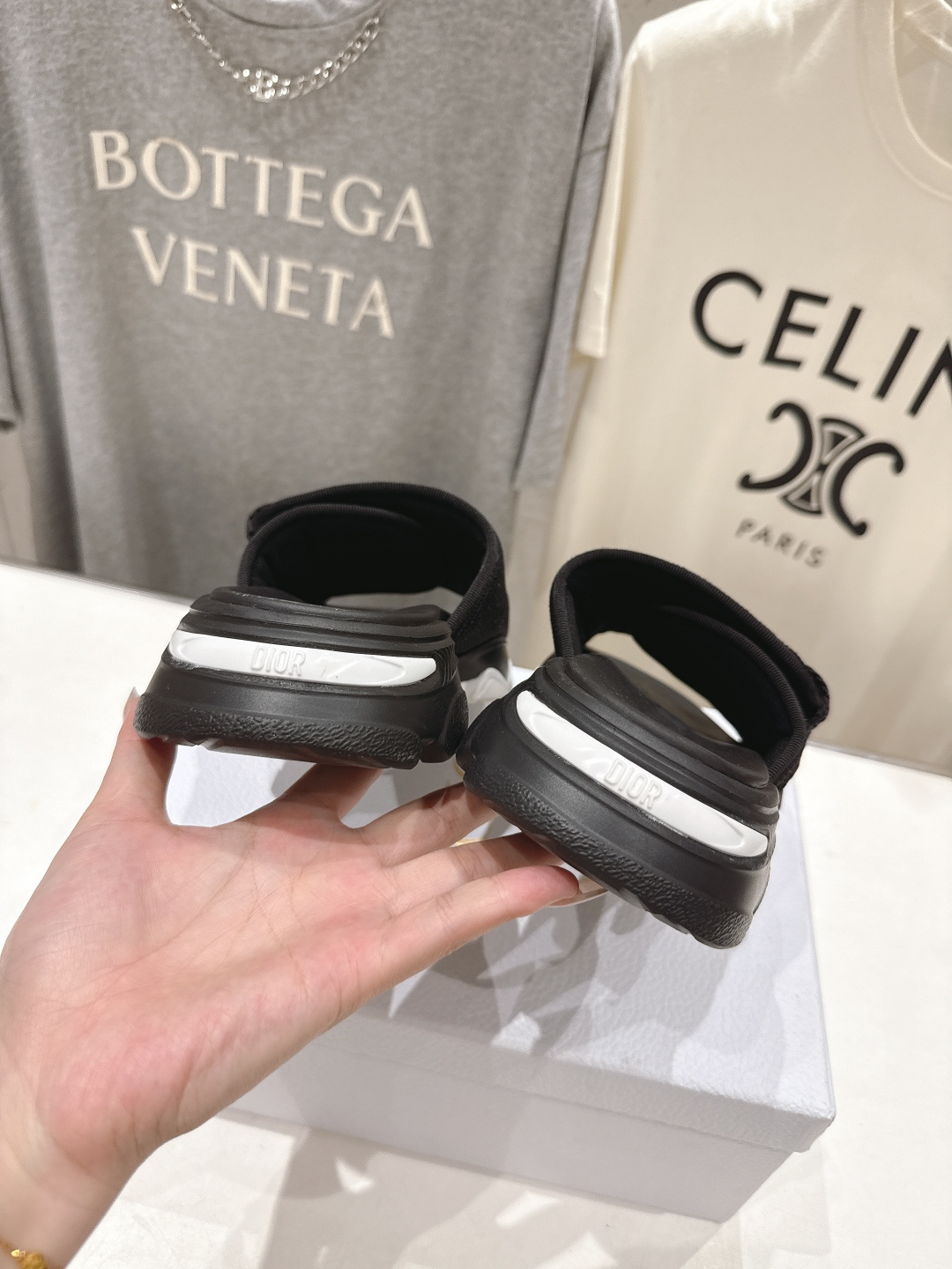 高版本出厂 【高品质】Dior*迪奥D家F019 2026ss夏季新款厚底魔术贴沙滩拖鞋～经典版型 搭配