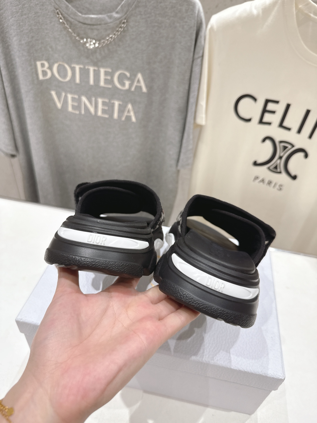 高版本出厂 【高品质】Dior*迪奥D家F019 2026ss夏季新款厚底魔术贴沙滩拖鞋～经典版型 搭配