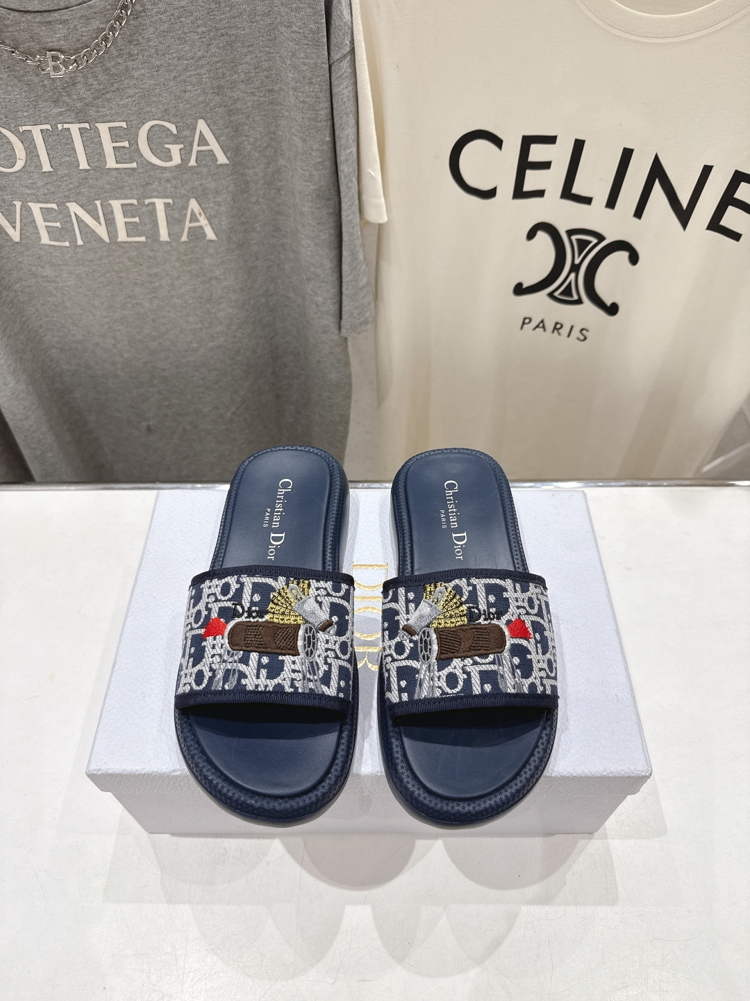 高版本出厂 【高品质】Dior*迪奥D家F019 2026ss夏季新款厚底沙滩拖鞋～经典版型 搭配贴合脚