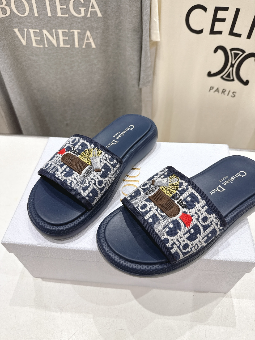 高版本出厂 【高品质】Dior*迪奥D家F019 2026ss夏季新款厚底沙滩拖鞋～经典版型 搭配贴合脚