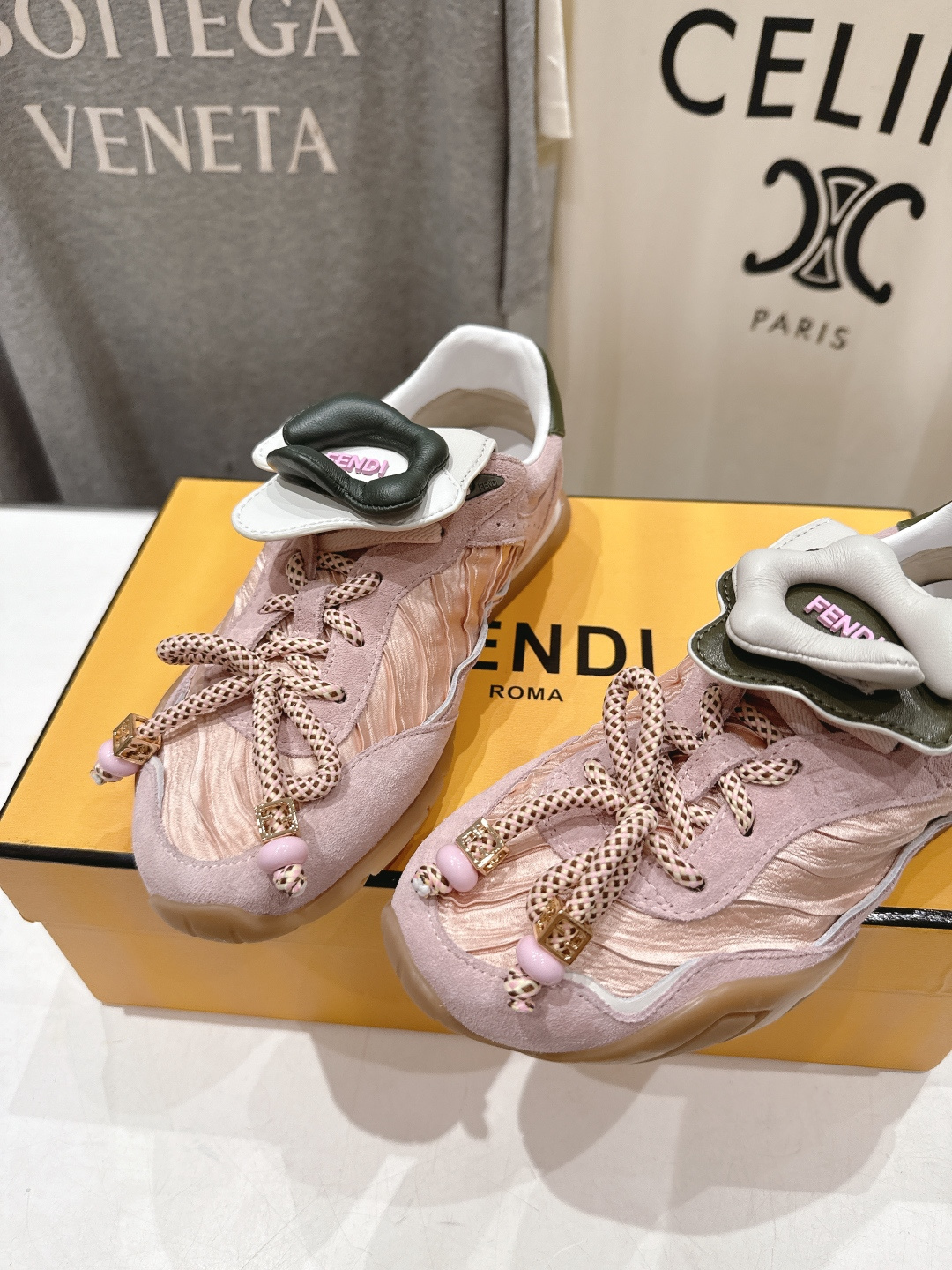 高版本出厂 Fendi 芬迪F029 26ss时装周走秀新款板鞋休闲运动鞋 FD match 升级新款 