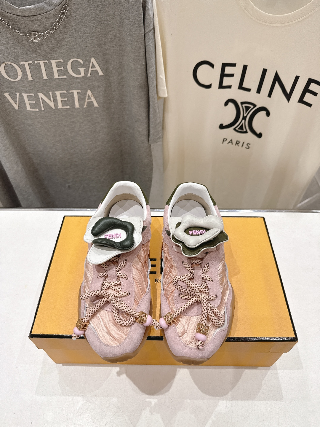 高版本出厂 Fendi 芬迪F029 26ss时装周走秀新款板鞋休闲运动鞋 FD match 升级新款 