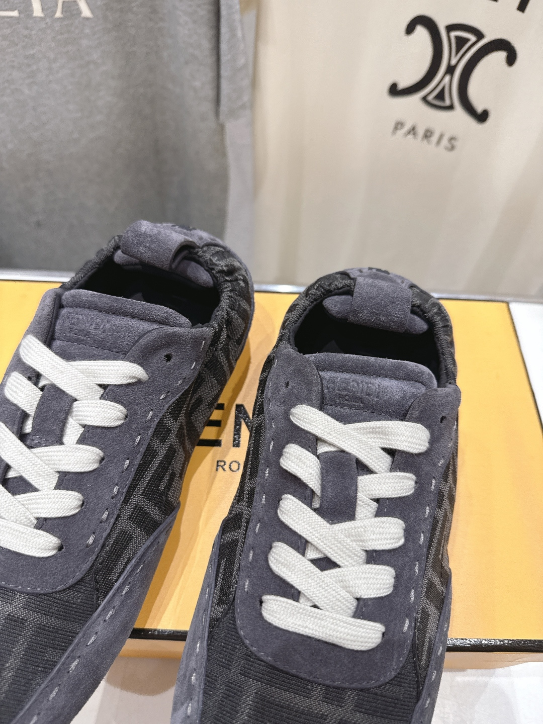 高版本出厂 只有男码 Fendi 芬迪26ssF029～new新款男士系带休闲鞋德训鞋，低调奢华懒人鞋，