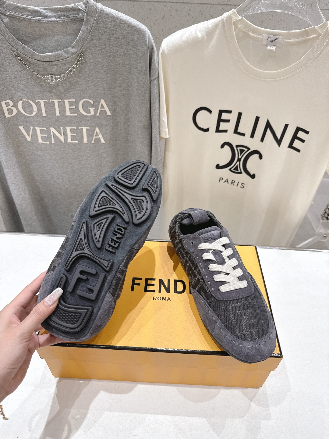 高版本出厂 只有男码 Fendi 芬迪26ssF029～new新款男士系带休闲鞋德训鞋，低调奢华懒人鞋，