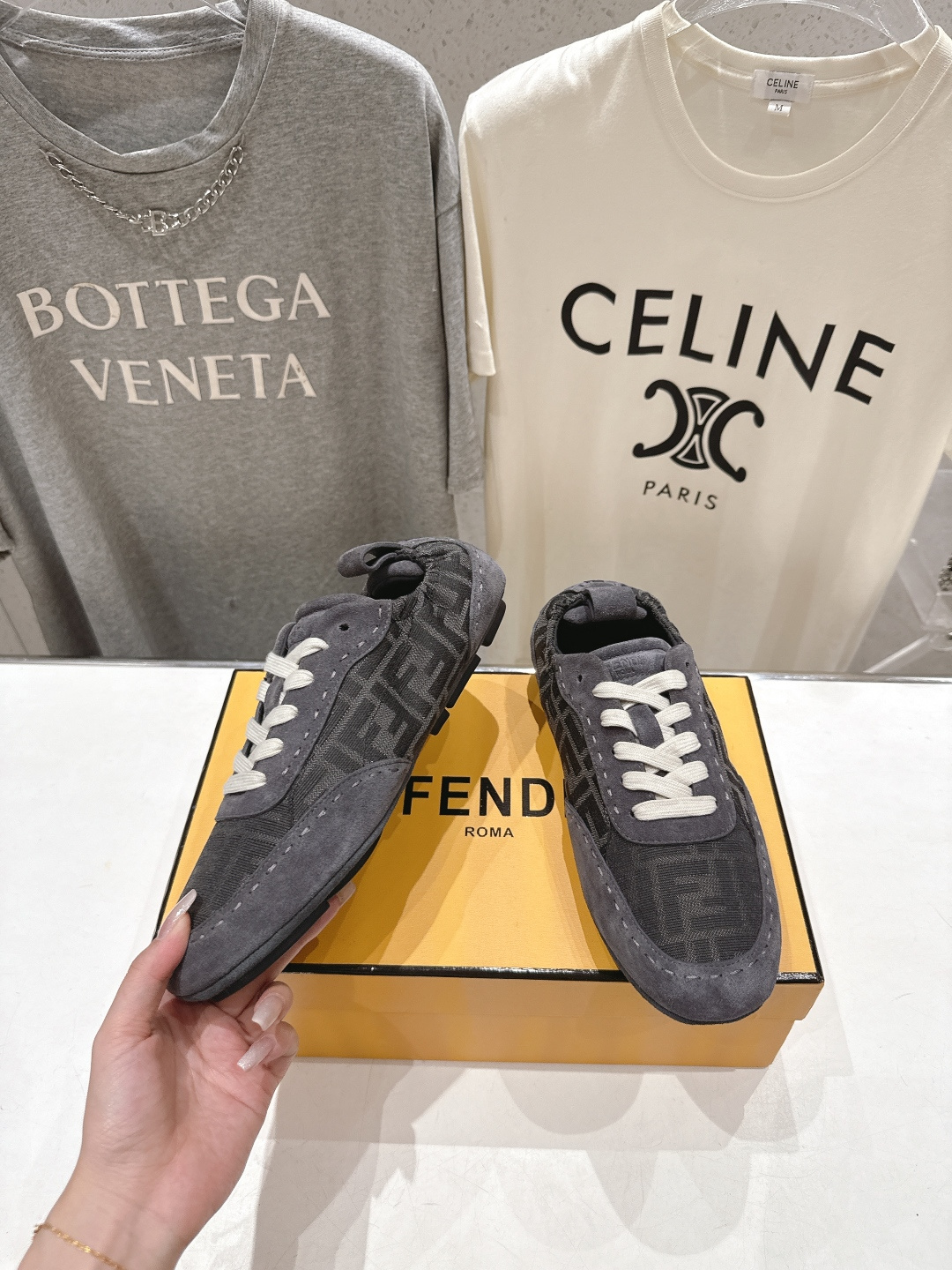 高版本出厂 只有男码 Fendi 芬迪26ssF029～new新款男士系带休闲鞋德训鞋，低调奢华懒人鞋，