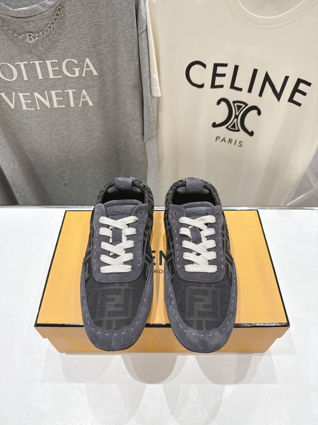 高版本出厂 只有男码 Fendi 芬迪26ssF029～new新款男士系带休闲鞋德训鞋，低调奢华懒人鞋，