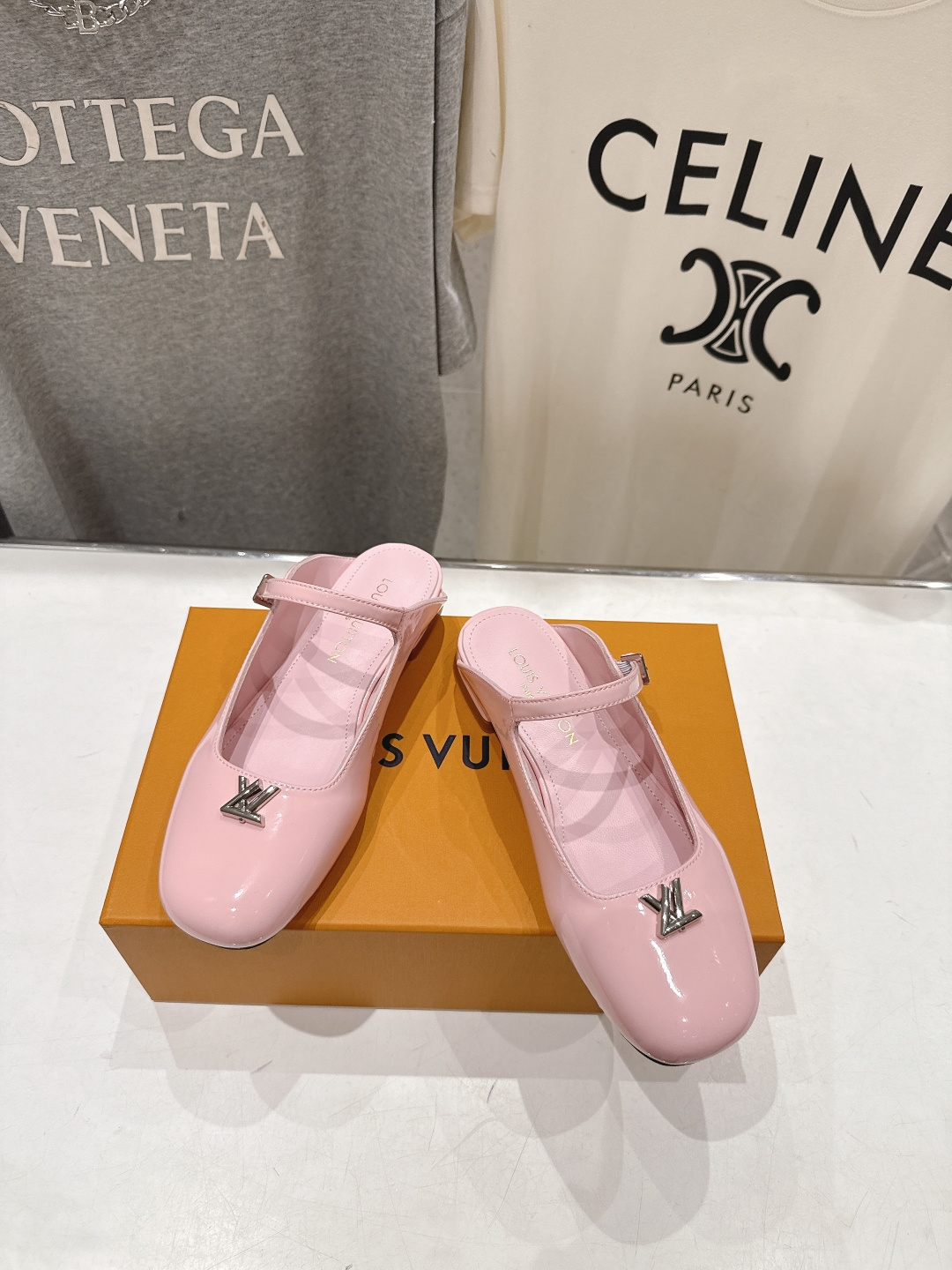 高版本出厂 Louis Vuitton ss26 new arrival LV驴牌春夏系列玛丽珍平底鞋半