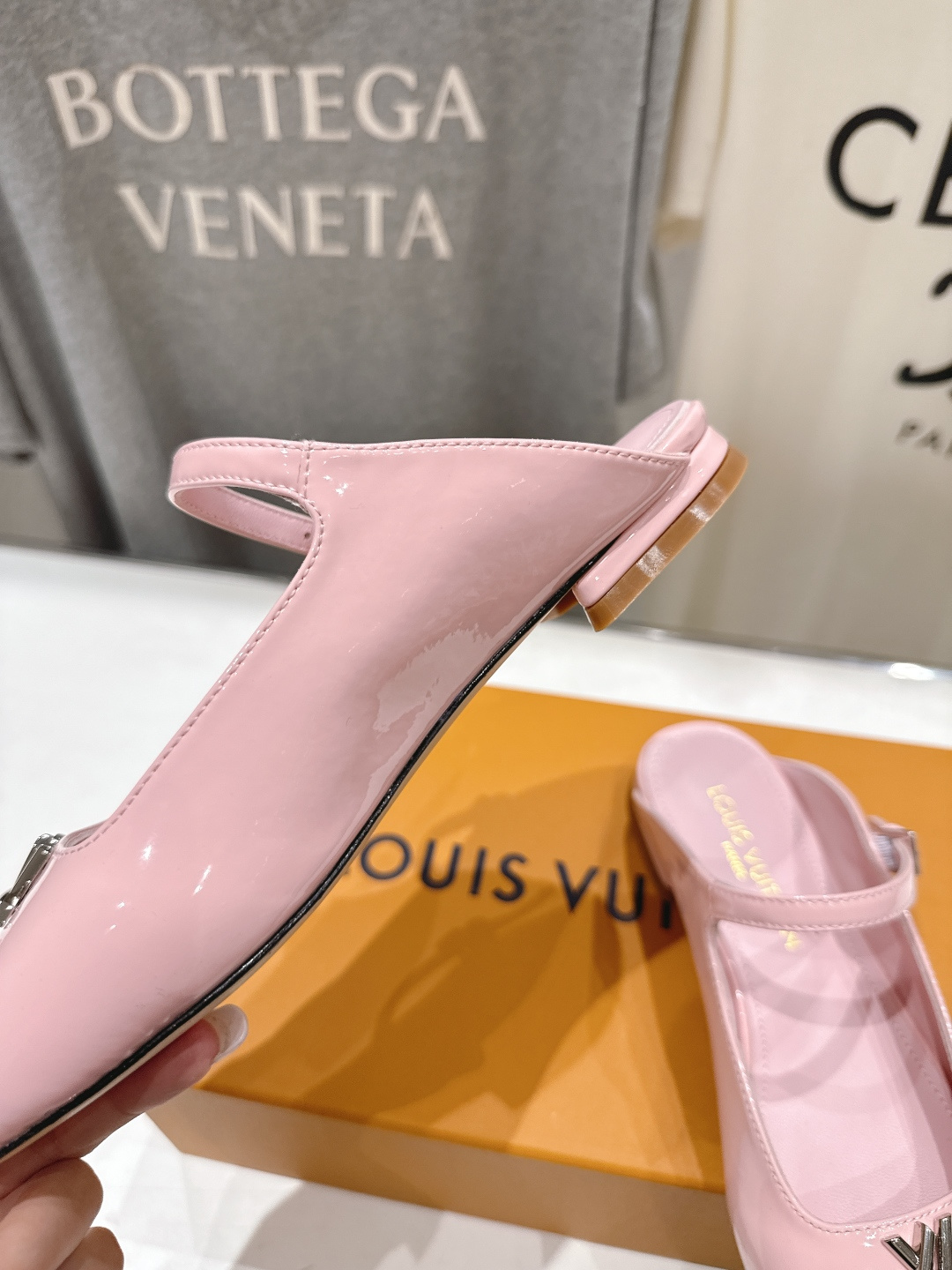 高版本出厂 Louis Vuitton ss26 new arrival LV驴牌春夏系列玛丽珍平底鞋半