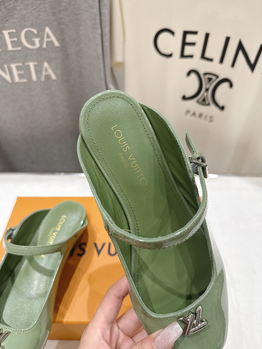 高版本出厂 Louis Vuitton ss26 new arrival LV驴牌春夏系列玛丽珍平底鞋半