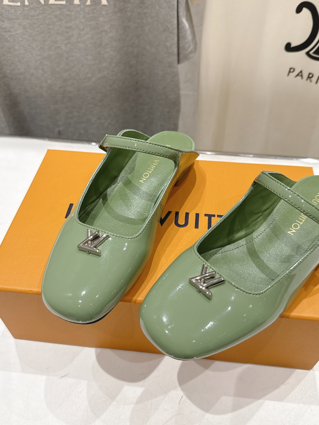 高版本出厂 Louis Vuitton ss26 new arrival LV驴牌春夏系列玛丽珍平底鞋半