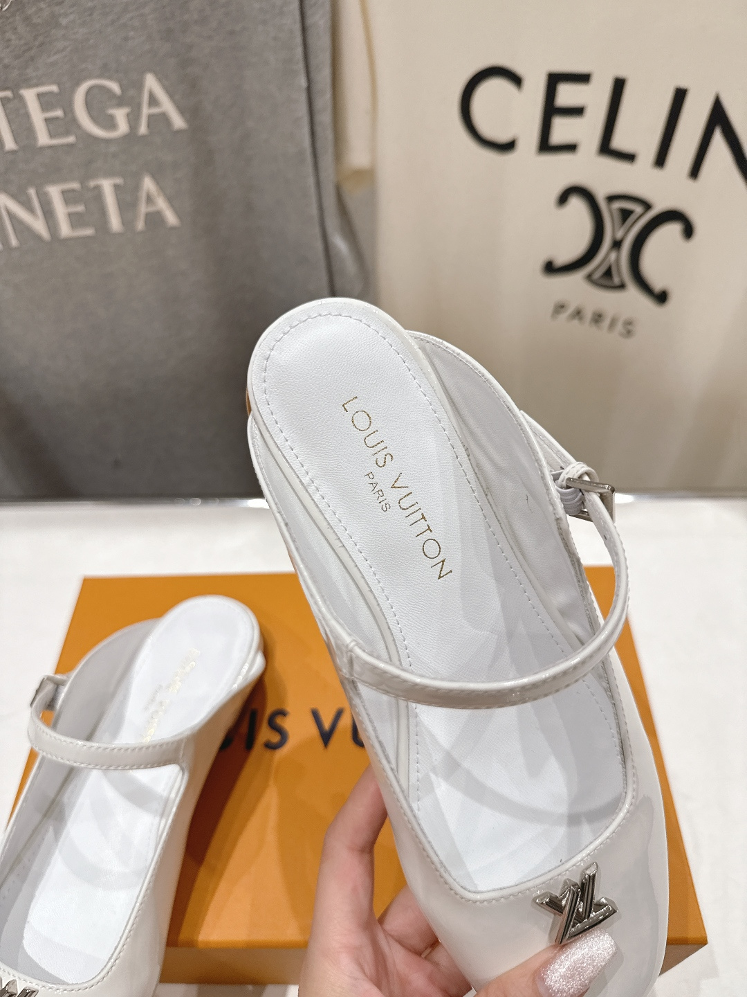 高版本出厂 Louis Vuitton ss26 new arrival LV驴牌春夏系列玛丽珍平底鞋半