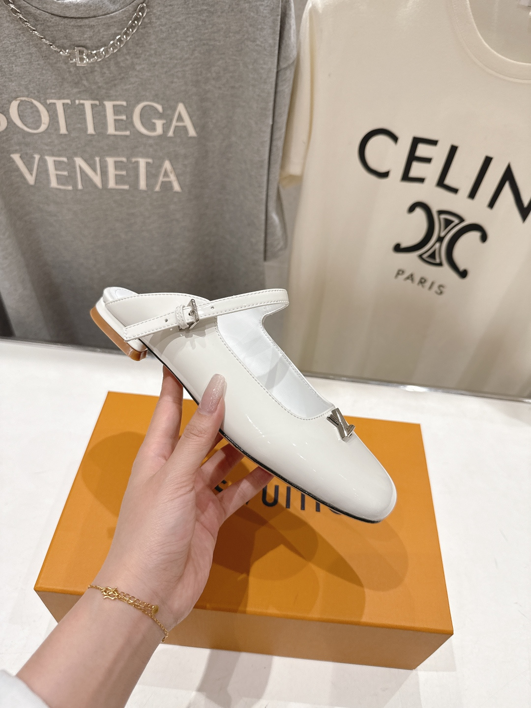 高版本出厂 Louis Vuitton ss26 new arrival LV驴牌春夏系列玛丽珍平底鞋半