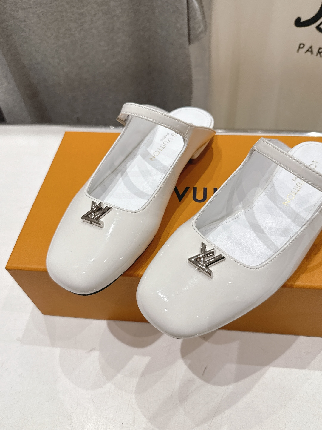 高版本出厂 Louis Vuitton ss26 new arrival LV驴牌春夏系列玛丽珍平底鞋半