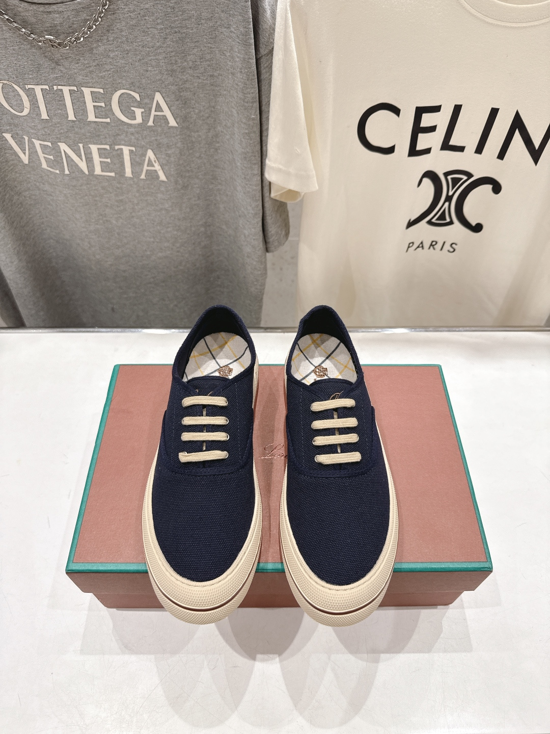 高版本出厂 男码+10 情侣款 Loro piana2026ss火爆新品帆布鞋发售Loro Piana(