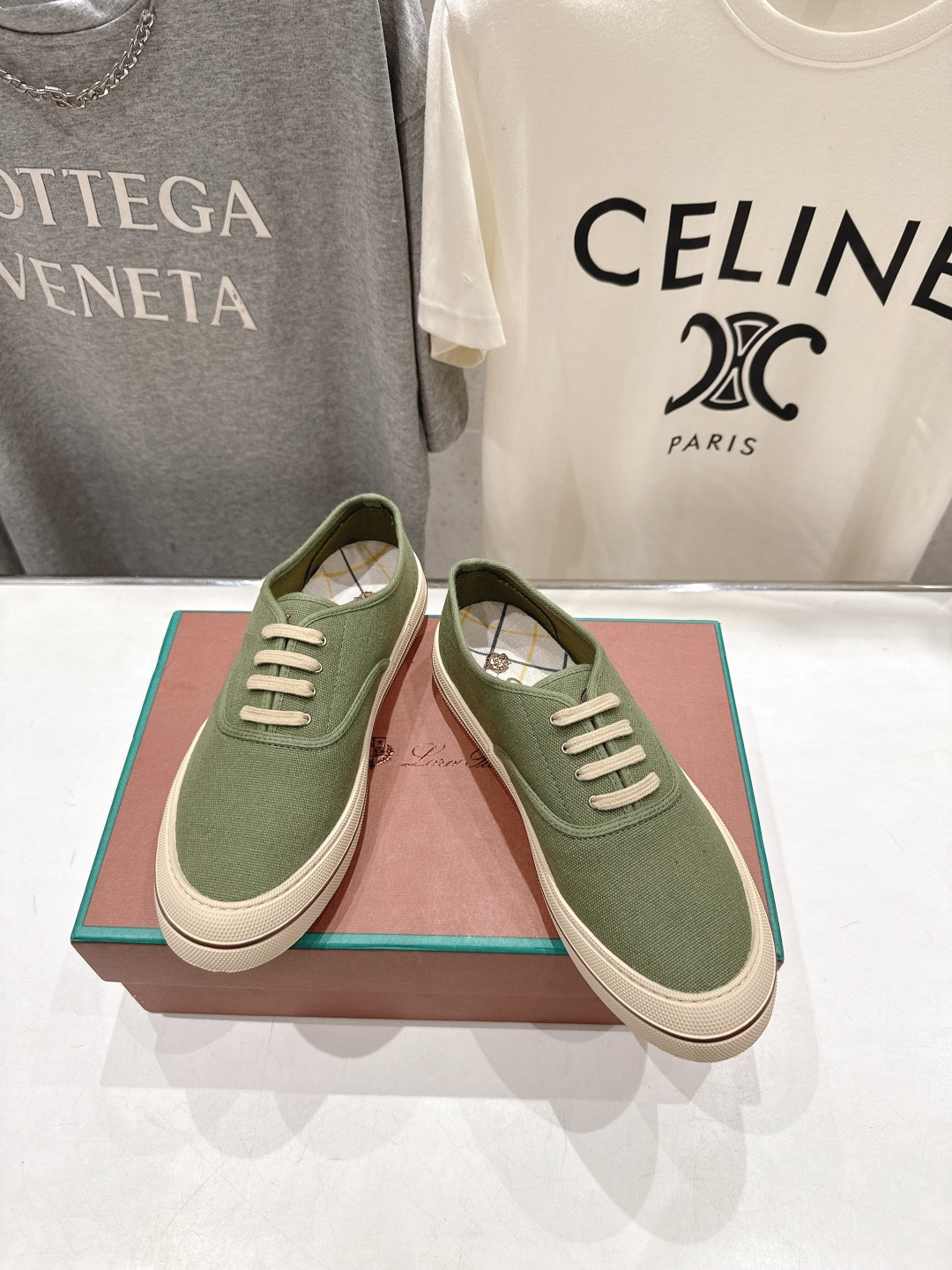 高版本出厂 男码+10 情侣款 Loro piana2026ss火爆新品帆布鞋发售Loro Piana(