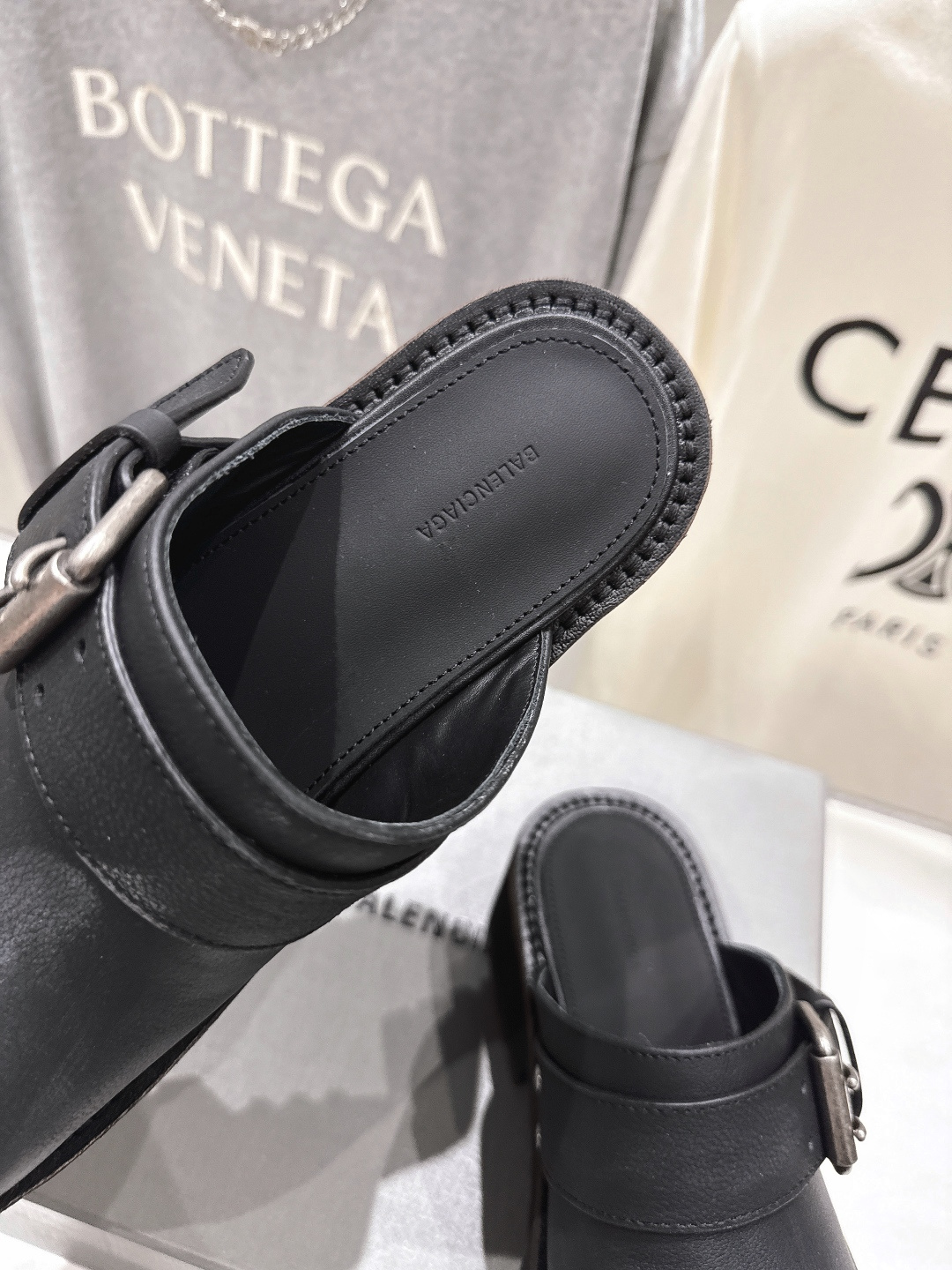 高版本出厂 BALENCIAG*/巴黎世家F046 2026ss新款大头皮鞋得比鞋半包乐福鞋TRACTO