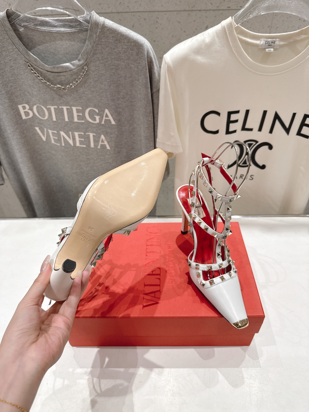 高版本出厂 ～New～顶级制作·Valentino*·华伦天奴〰️2026ss官方同步春夏走秀新款高跟鞋