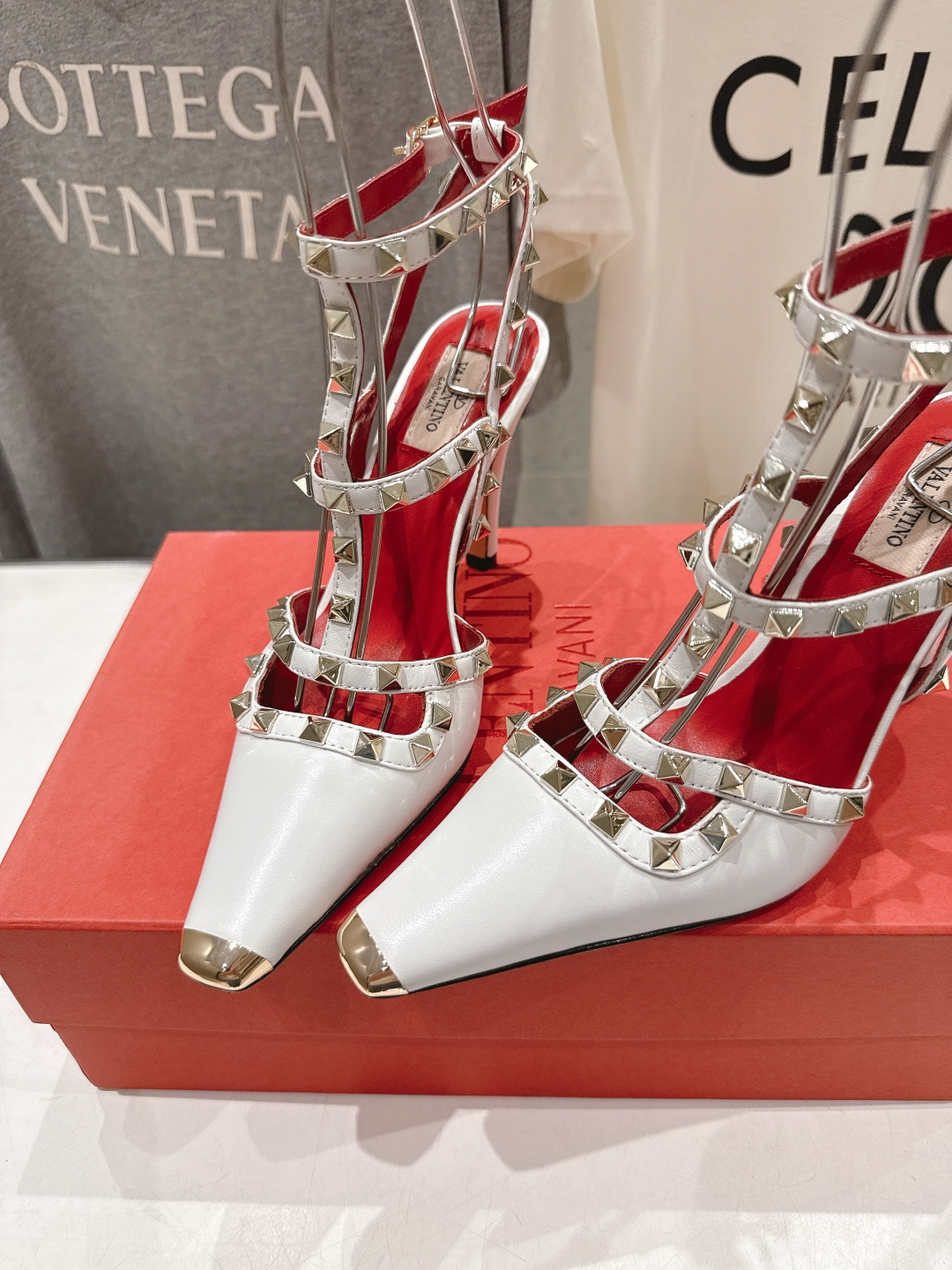 高版本出厂 ～New～顶级制作·Valentino*·华伦天奴〰️2026ss官方同步春夏走秀新款高跟鞋