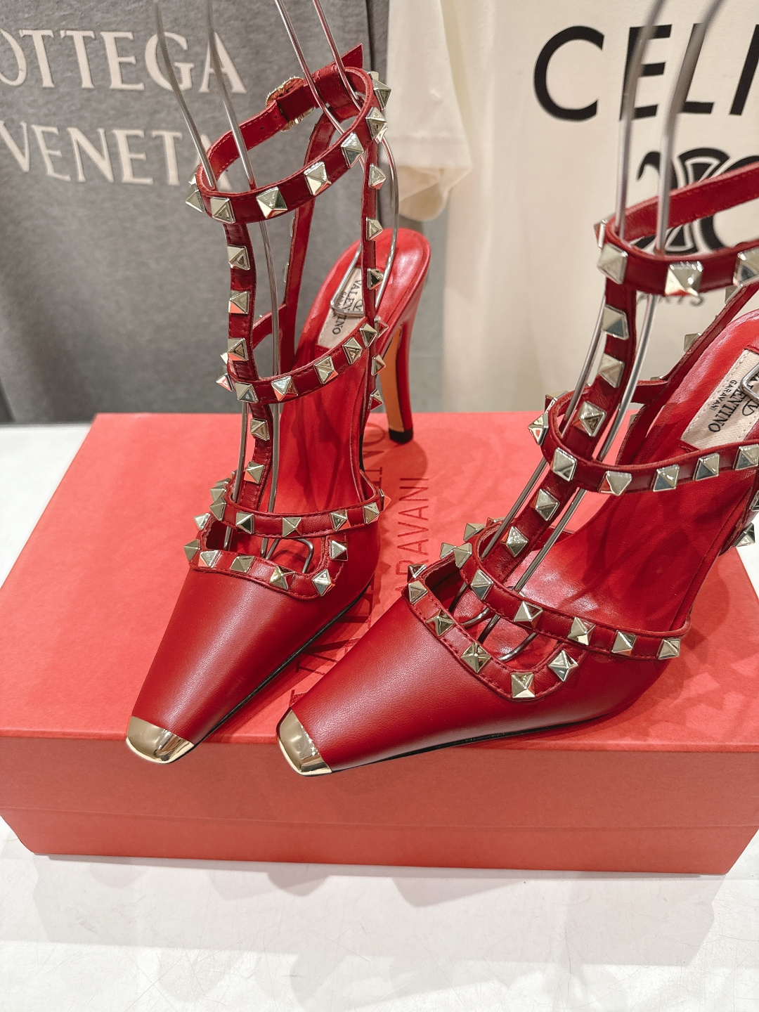 高版本出厂 ～New～顶级制作·Valentino*·华伦天奴〰️2026ss官方同步春夏走秀新款高跟鞋