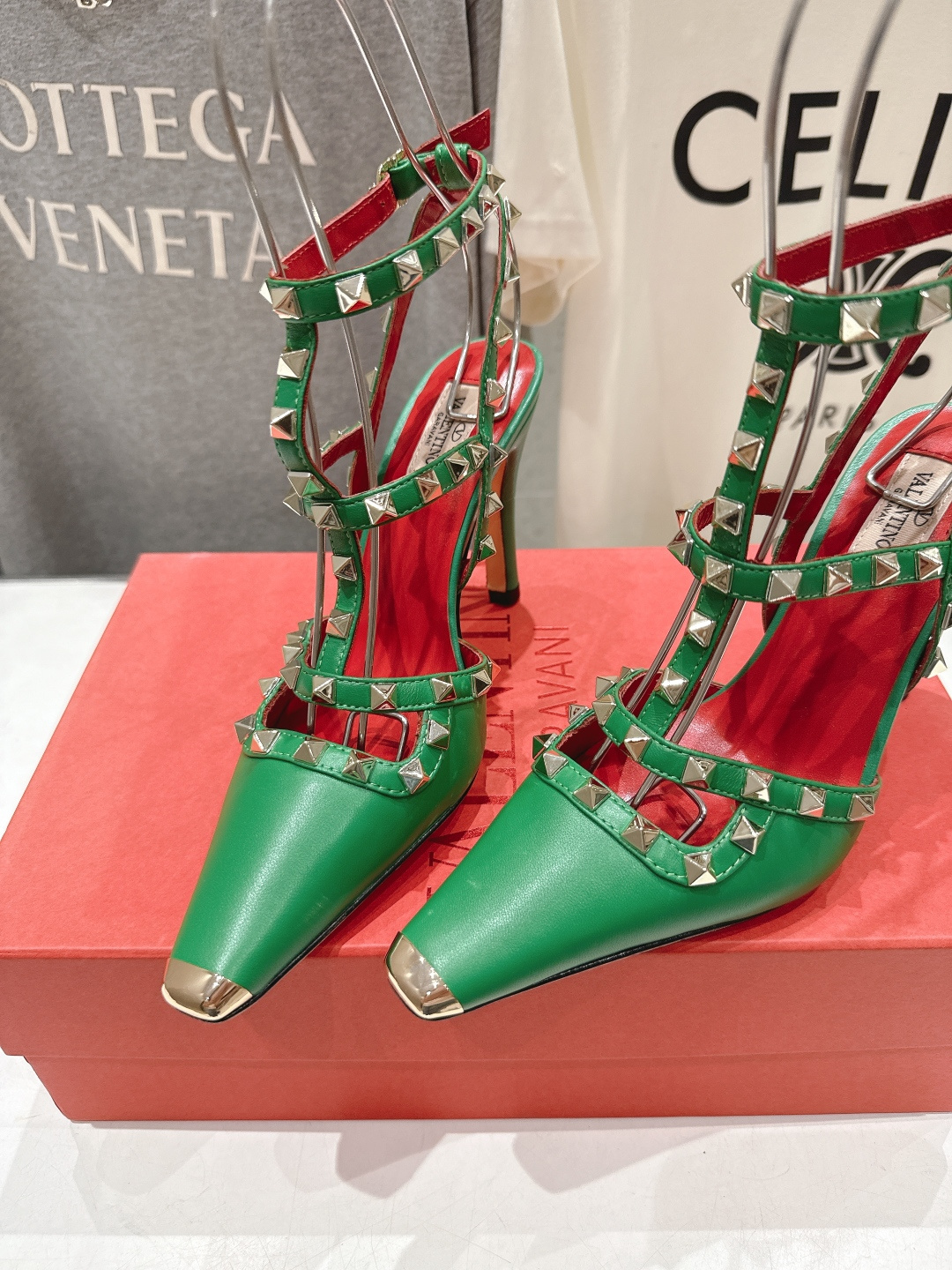 高版本出厂 ～New～顶级制作·Valentino*·华伦天奴〰️2026ss官方同步春夏走秀新款高跟鞋