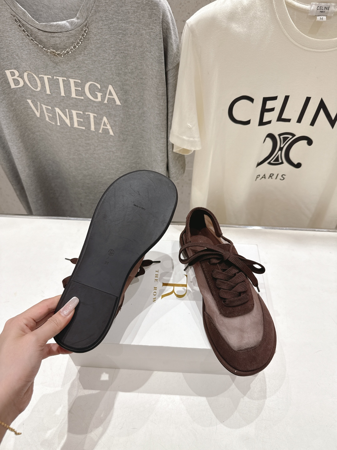 高版本出厂 the row 2026ss春夏走秀爆款平底鞋系带网面休闲鞋单鞋非常舒服的休闲鞋，极简设计理