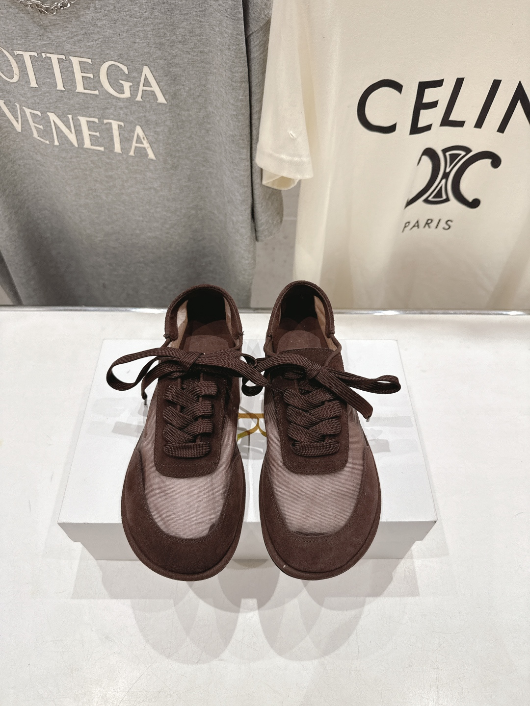 高版本出厂 the row 2026ss春夏走秀爆款平底鞋系带网面休闲鞋单鞋非常舒服的休闲鞋，极简设计理