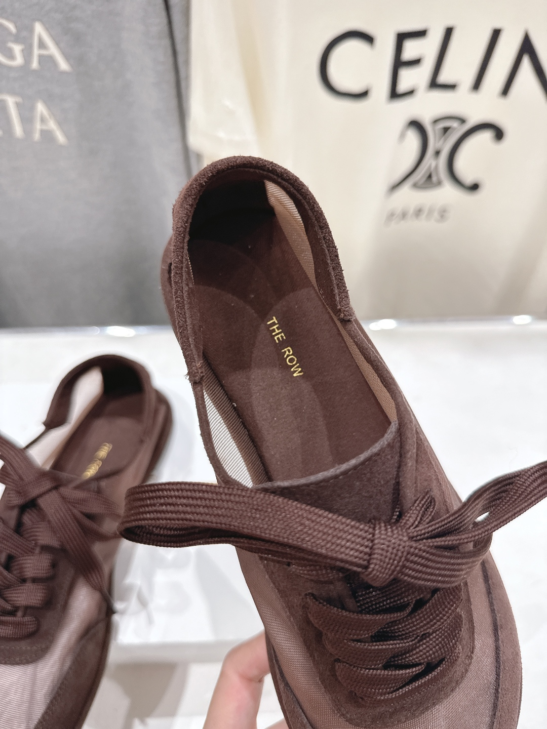 高版本出厂 the row 2026ss春夏走秀爆款平底鞋系带网面休闲鞋单鞋非常舒服的休闲鞋，极简设计理