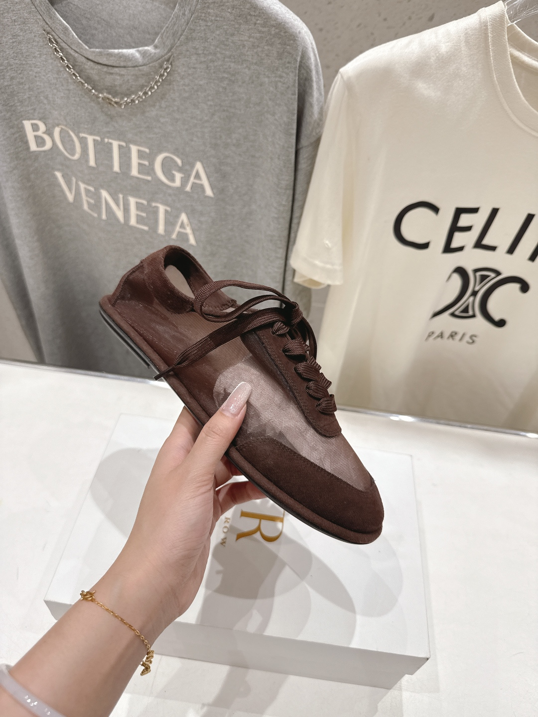 高版本出厂 the row 2026ss春夏走秀爆款平底鞋系带网面休闲鞋单鞋非常舒服的休闲鞋，极简设计理